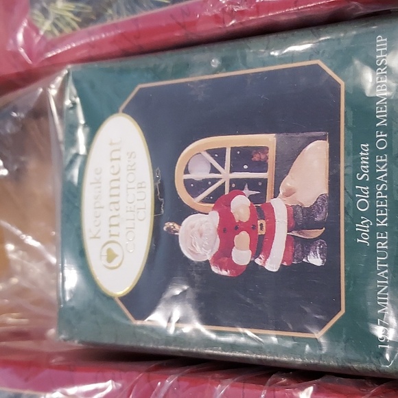 Hallmark 1997 Membership Kit - Picture 3 of 5